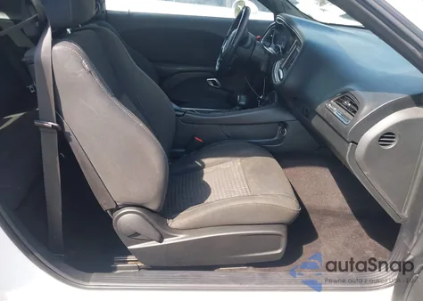 2018 Dodge Challenger Sxt z USA, uszkodzony, nr VIN 2C3CDZAG5JH305318